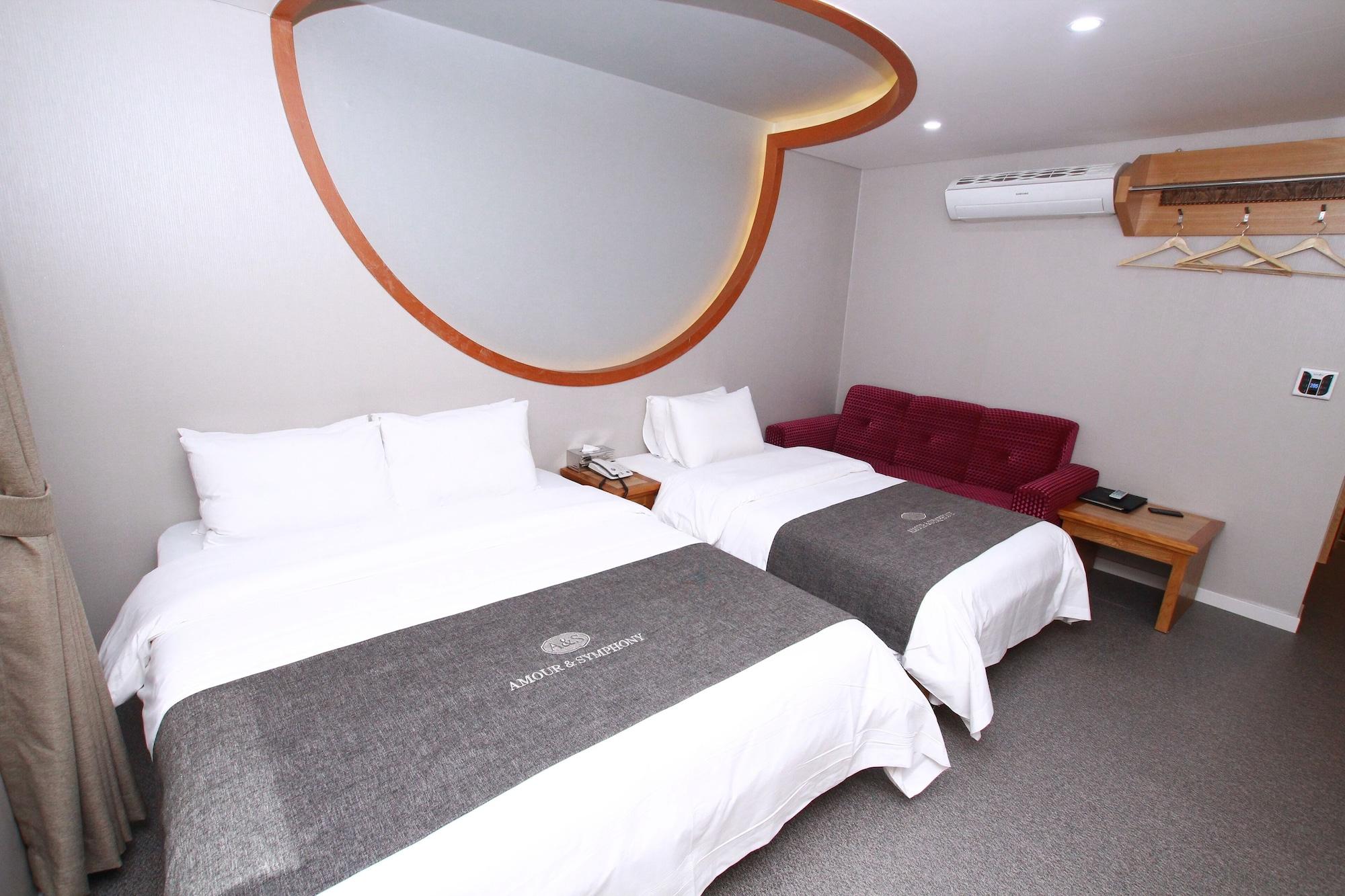 Amour Hotel Suwon Exterior photo