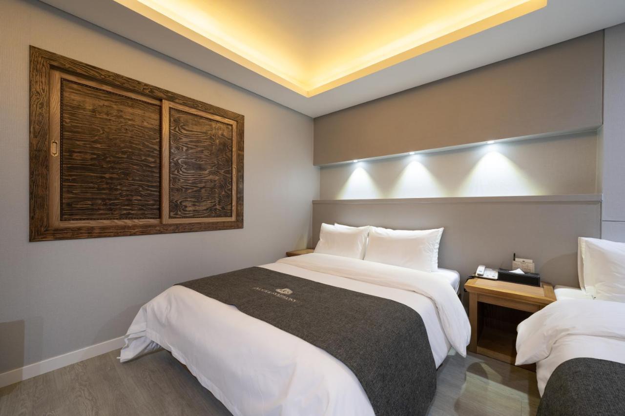 Amour Hotel Suwon Exterior photo