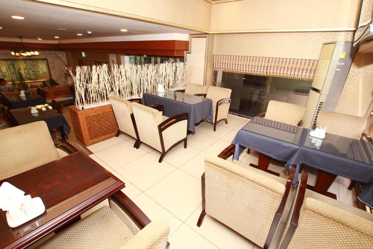 Amour Hotel Suwon Exterior photo
